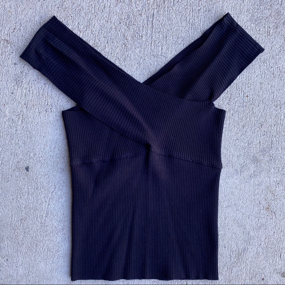Zara | “Tell me Y” Black elastic ribbed knit Top
